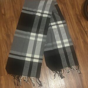 Stylish Black and Gray Men's Scarf